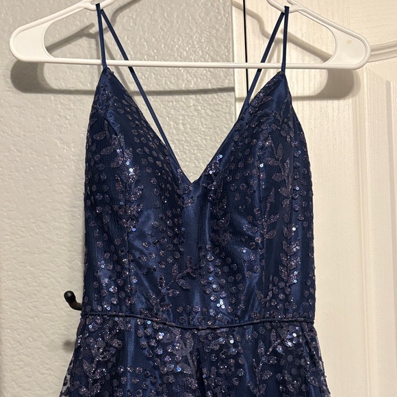 PROM PERFECT CONDITION - Picture 4 of 6